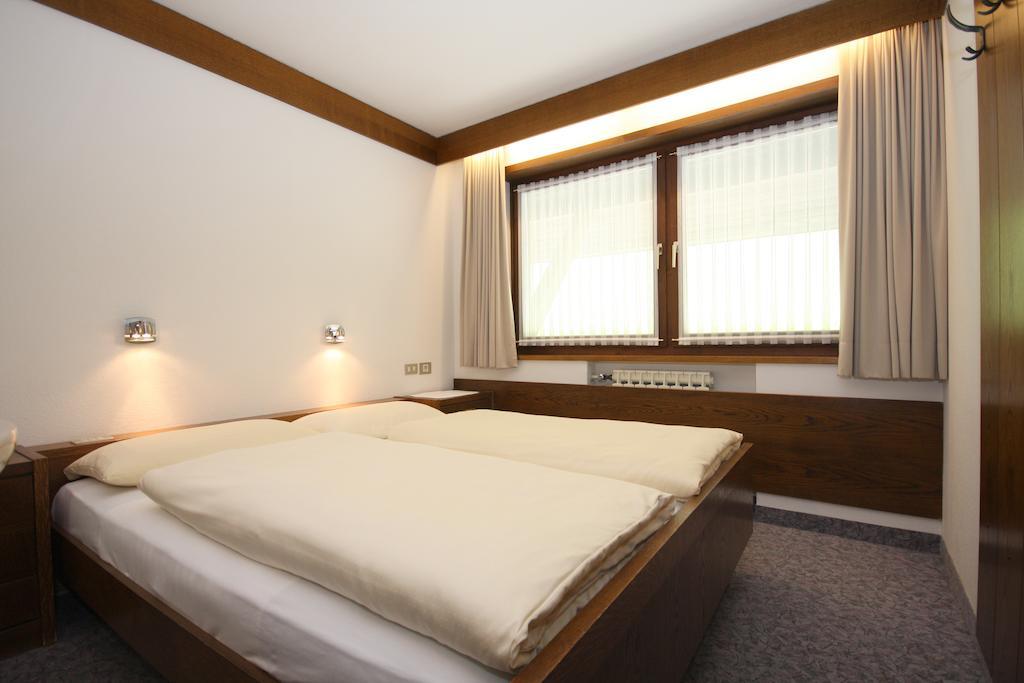 Apartments Residence Alta Badia Colfosco Phòng bức ảnh