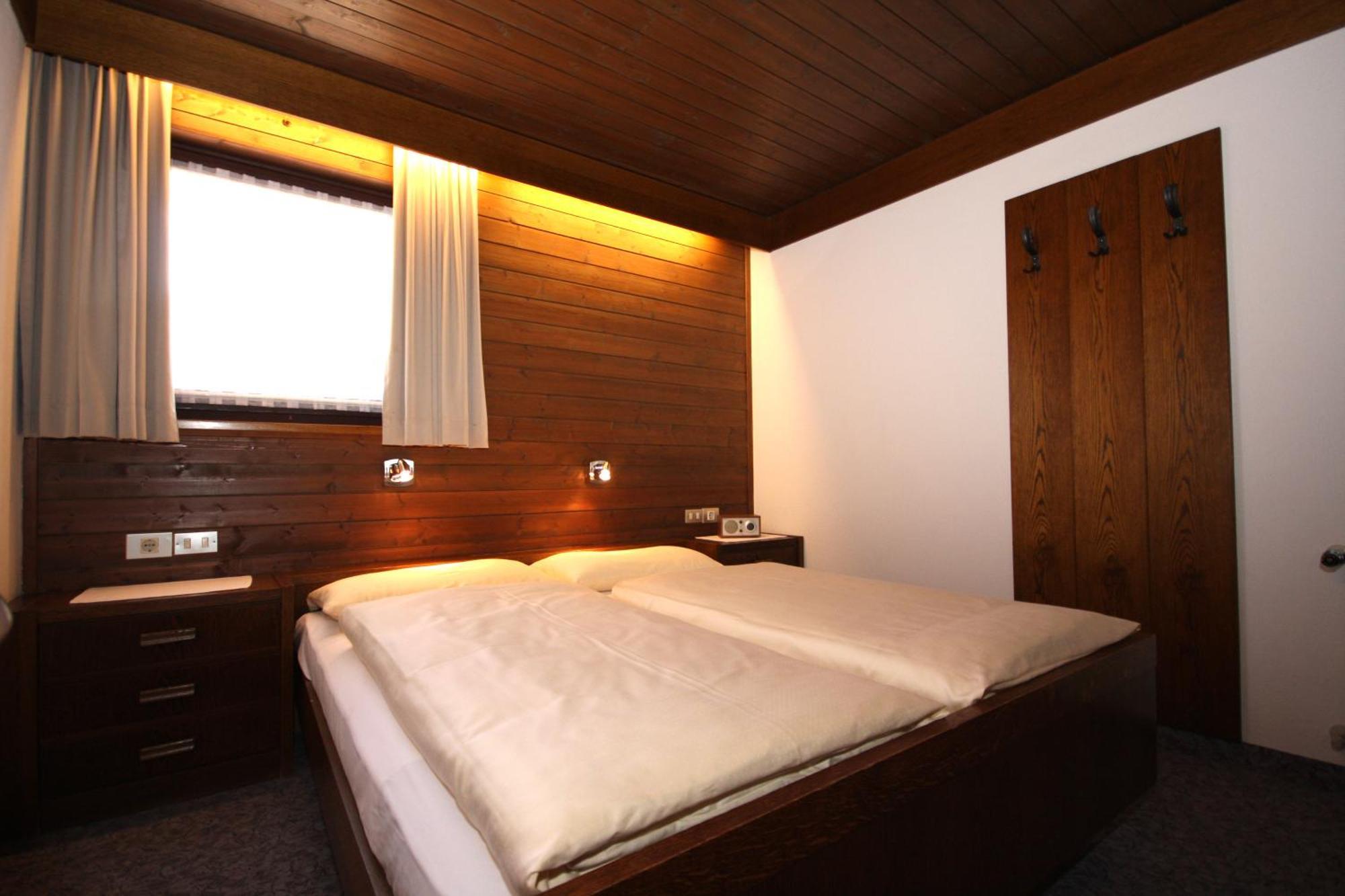 Apartments Residence Alta Badia Colfosco Phòng bức ảnh