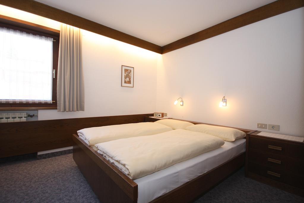 Apartments Residence Alta Badia Colfosco Phòng bức ảnh